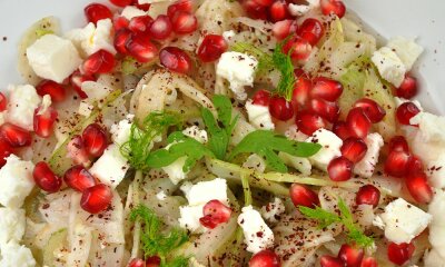 Fenchel-Feta-Salat mit Walnüssen und Granatapfel